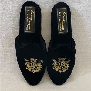 Jacques Levine Black Velvet Slippers with Gold Embroidery. Size 6B